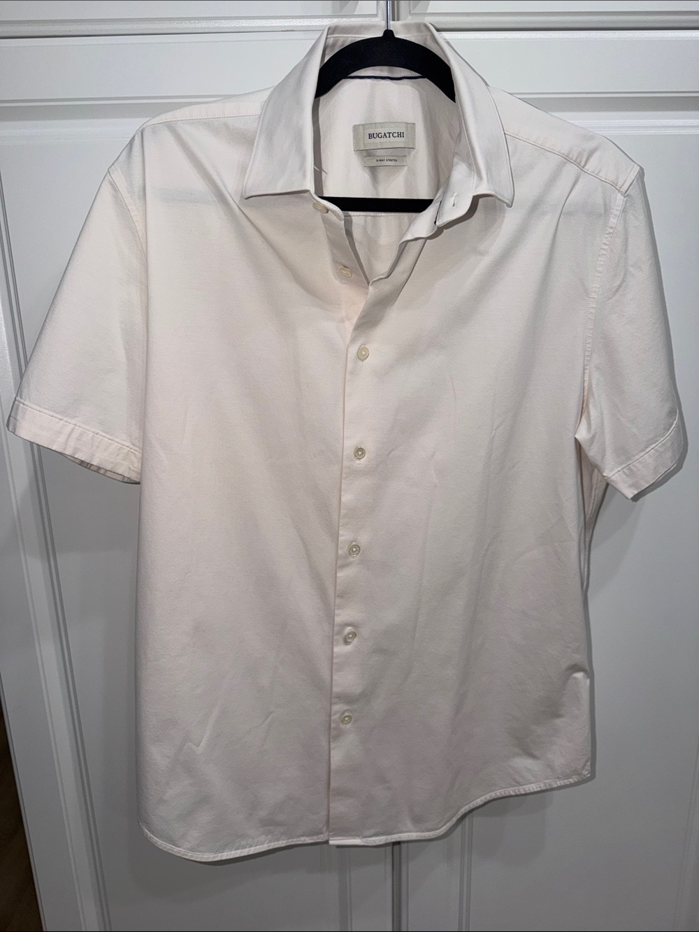 Bugatchi Men’s Short-Sleeve Button-Down 8 Way stretch Shirt in White | L